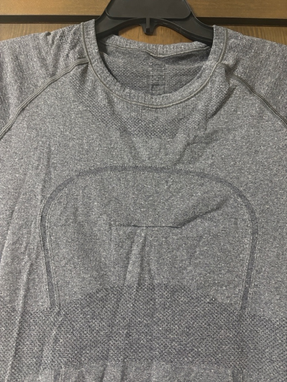 Lululemon Athletica Swiftly Tech Heathered Gray Short-Sleeve Flawed Tee Size 10 - Picture 5 of 5